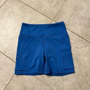Senita baseline shorts 5 inch inseam